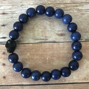 NWT Men’s chunky navy blue bracelet w/ skull bead